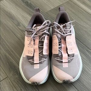 Nike Women's Pink and Gray Athletic Shoes